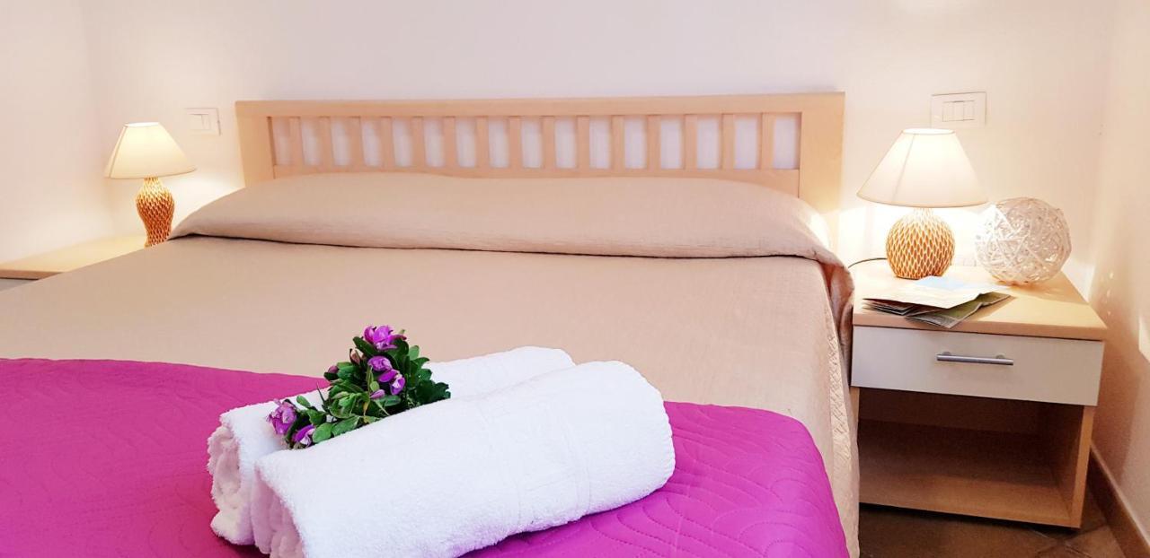 Pareja Apartments Orosei Dış mekan fotoğraf