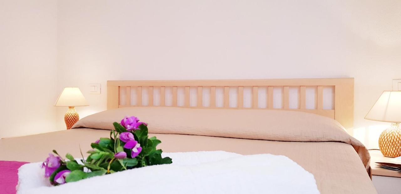 Pareja Apartments Orosei Dış mekan fotoğraf