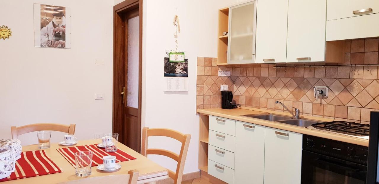 Pareja Apartments Orosei Dış mekan fotoğraf